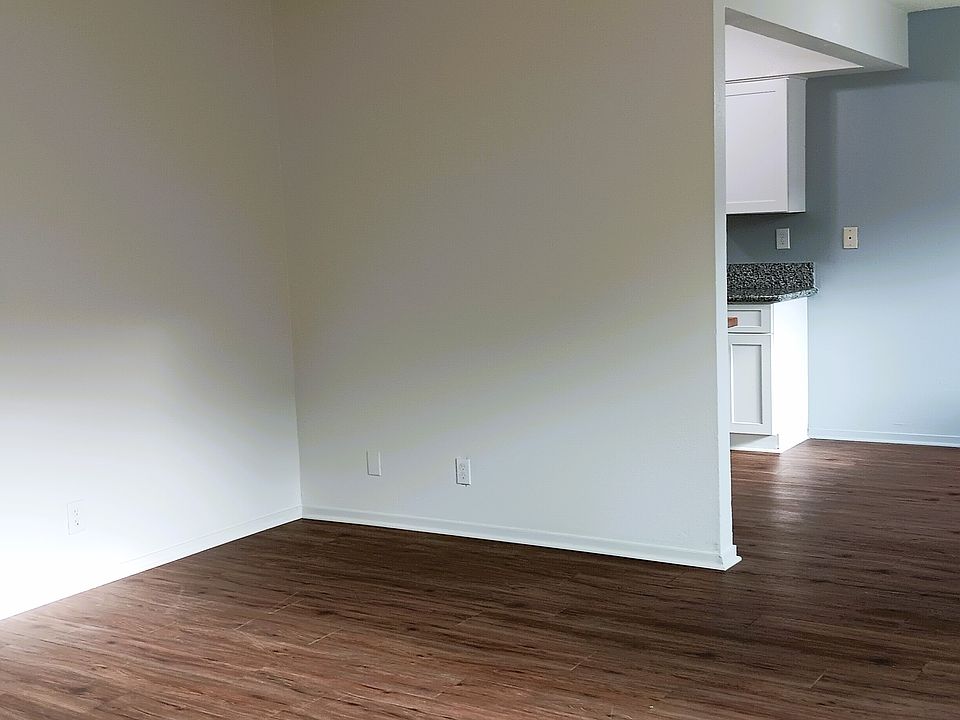 Dinning area off kitchen open to living room