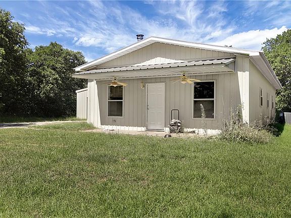 3rd image of 223 County Road 3471