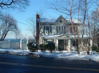 88 Prospect Ave, Sea Cliff, NY 11579