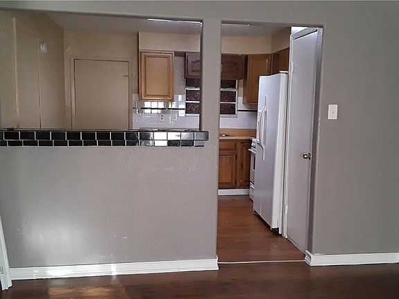 4th image of 10826 Castolon Dr