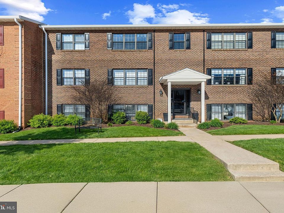 1st image of 102 Swarthmore Dr #102A