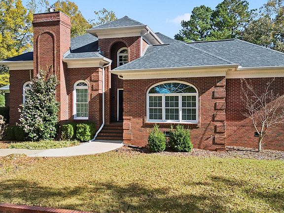 2nd image of 810 Dearmanville Dr N
