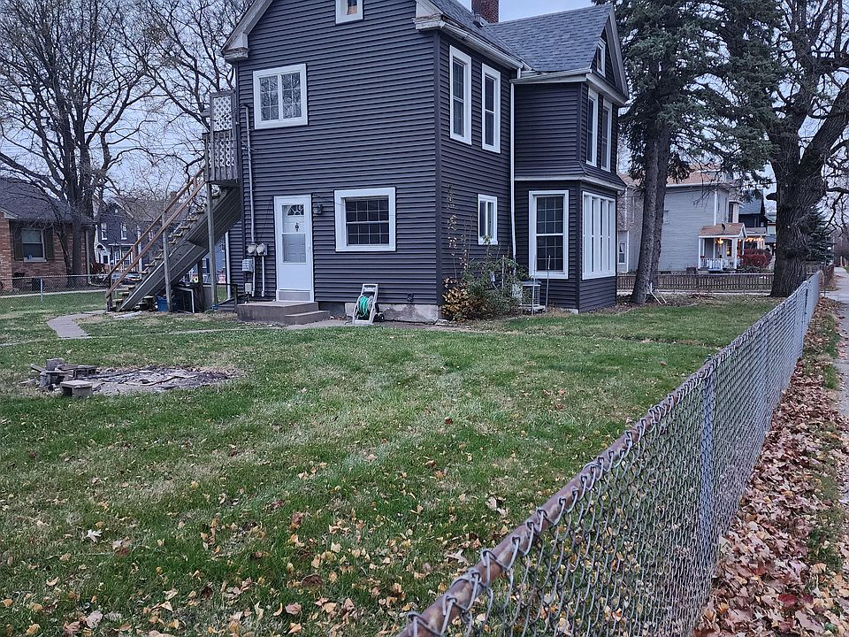 2nd image of 1604 Farnam St #1