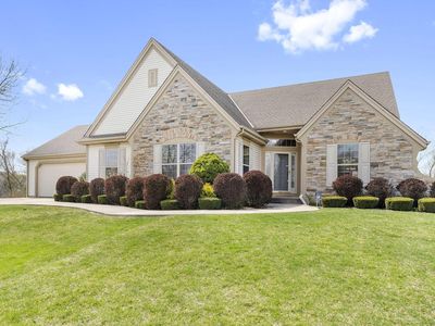 8097 South Lakeview DRIVE, Franklin, WI, 53132