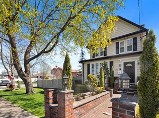 1311 138th St, Flushing, NY 11356