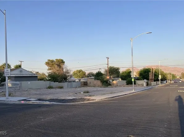 200 N 18th St, Las Vegas, NV 89101