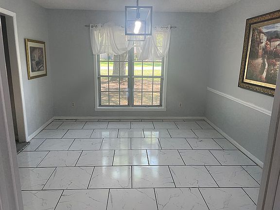 5th image of 1605 Lindenwood Dr
