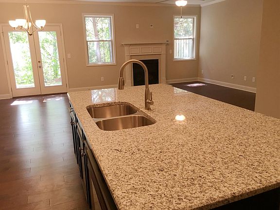 5th image of 482 Braemore Mill Dr