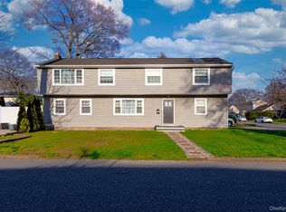 151 Cheltenham Rd, West Babylon, NY 11704