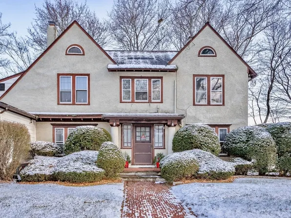 87 W Silver St, Westfield, MA 01085