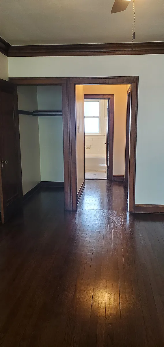 Building Photo - 5755 W 62nd St #2