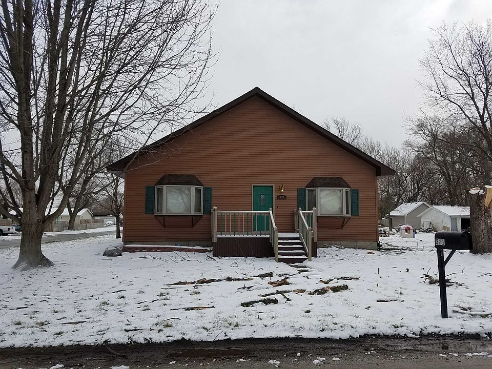 1st image of 321 N Van Horn St