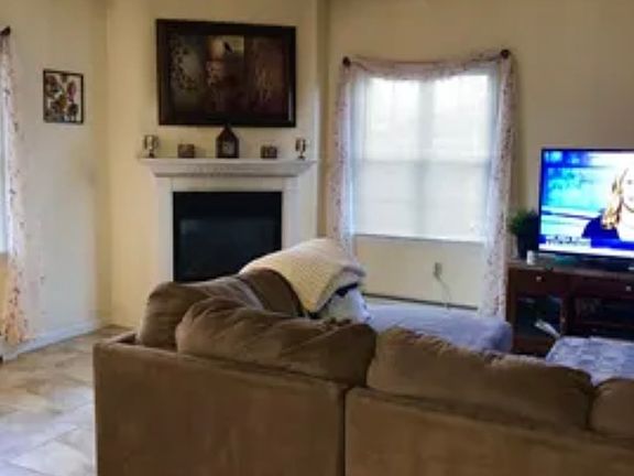 3rd image of 275 Ashland Ave Floor 2