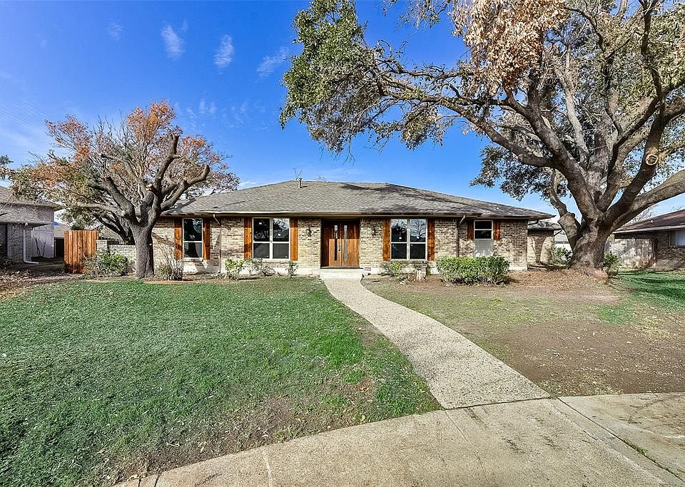 1st image of 467 Goodwin Dr