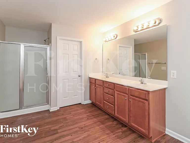 4707 Shady Oak Dr — Photo 12