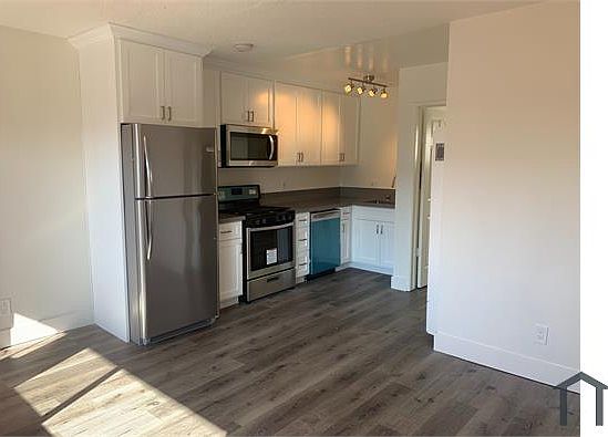 1st image of 6121 Crenshaw Blvd #7