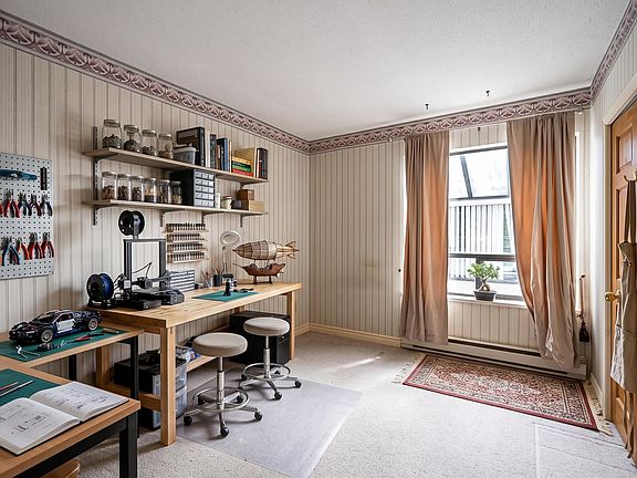 4th image of 14957 Thrift Ave #201