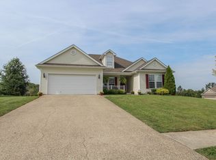 710 Falcon Ridge Ln, La Grange, KY 40031