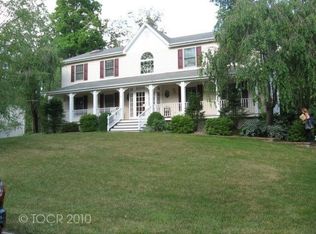 11 Sycamore Ct, Ramsey, NJ 07446