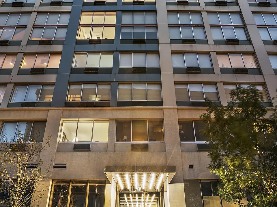 Building Photo 2