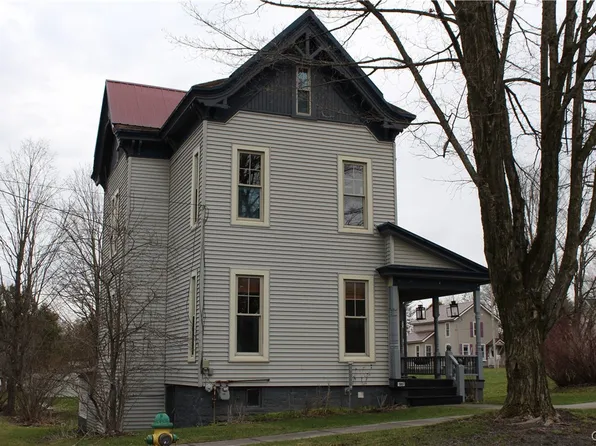 371 Putnam St, Waterville, NY 13480