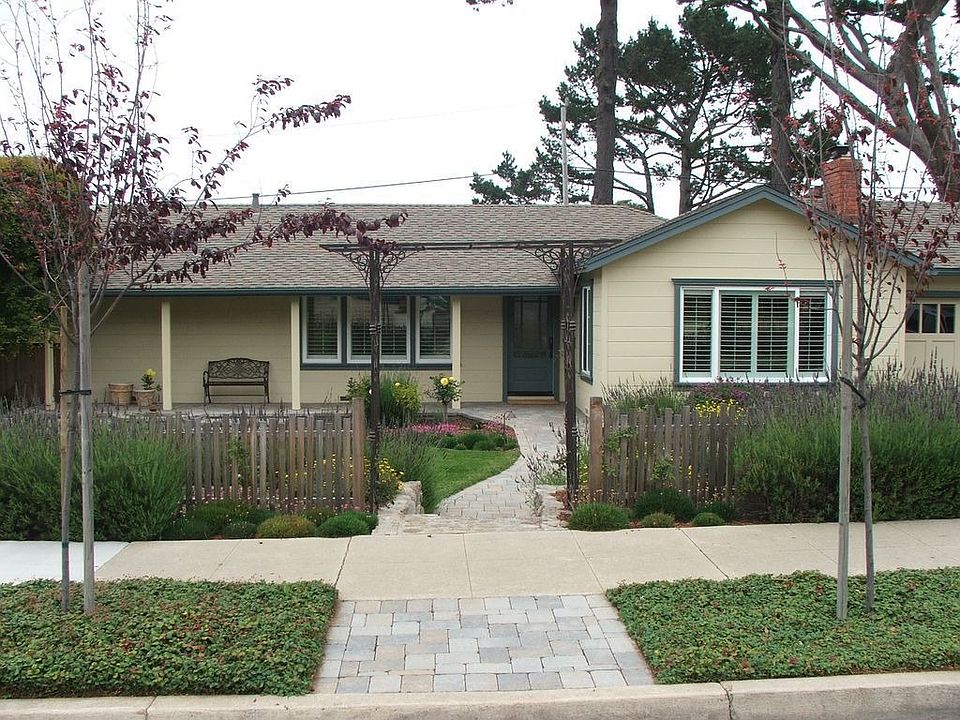 Front of House - Straight