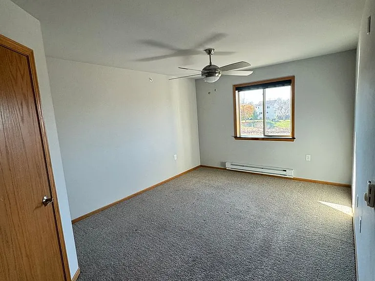 Fairhaven Court Apartments — Photo 31