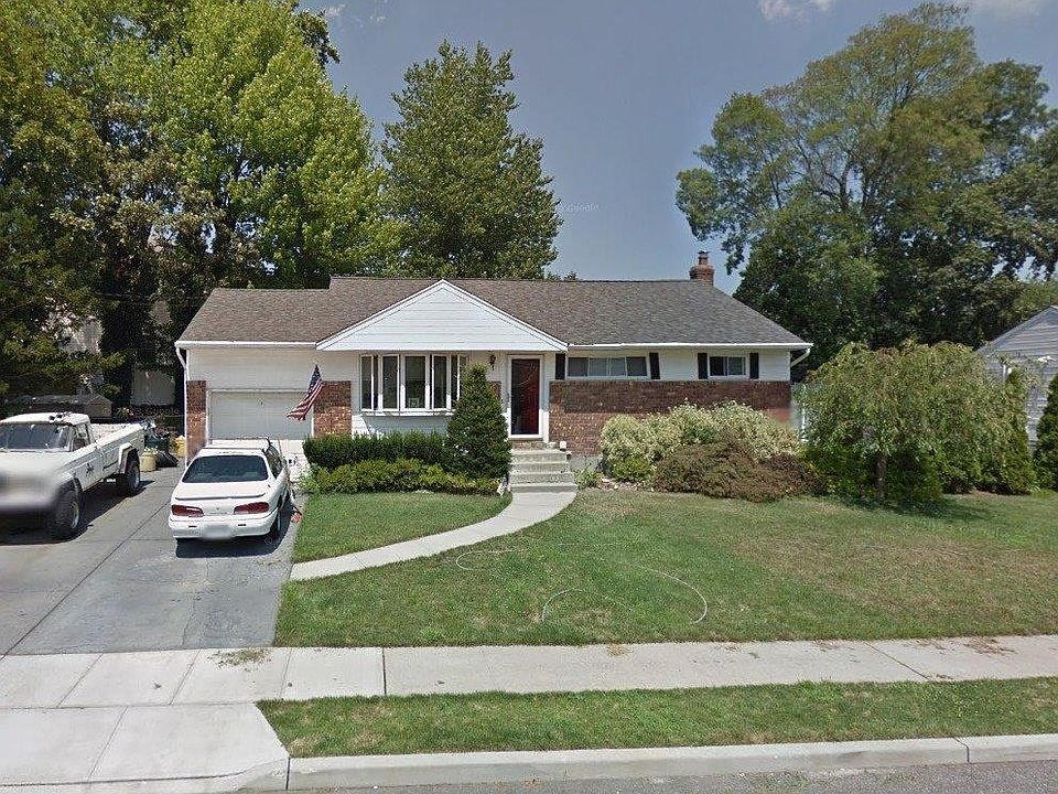 1st image of 63 Hampshire Drive