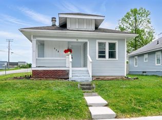 738 Ridgewood Dr, Fort Wayne, IN 46805