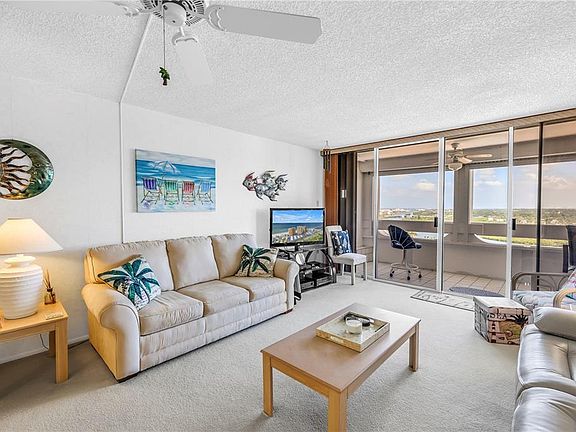 4th image of 17920 Gulf Blvd APT 2006