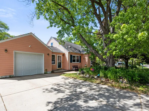 4760 Dominick Dr, Minnetonka, MN 55343