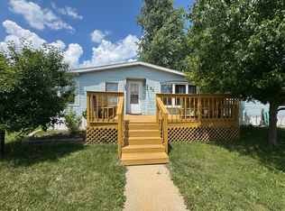 23 Maple Ln, Manteno, IL 60950