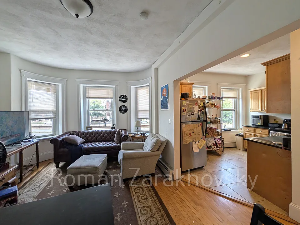 1322 Commonwealth Ave #6