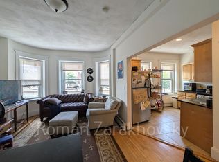 1322 Commonwealth Ave APT 6, Allston, MA 02134