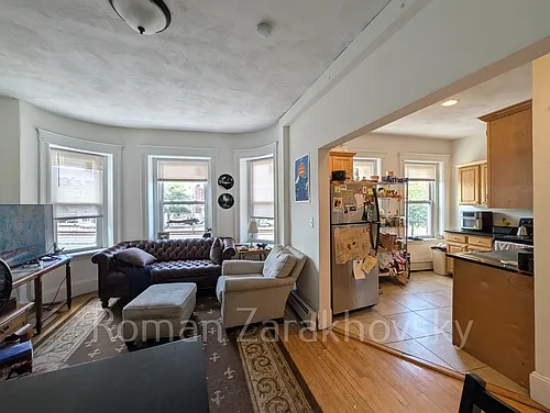 1322 Commonwealth Ave #6 Photo 1