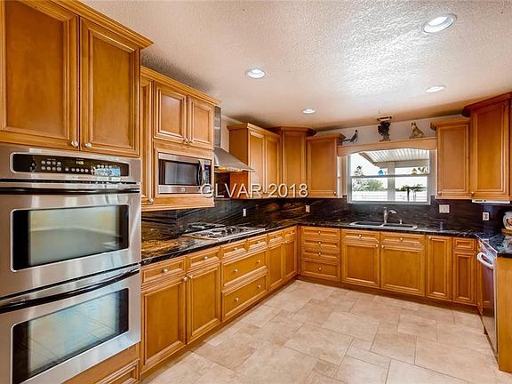 5th image of 8000 W Rosada Way