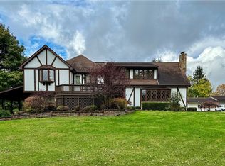 4283 Adams Rd, East Palestine, OH 44413