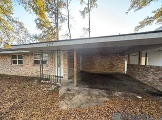 5577 Mapleton Dr, Greenwell Springs, LA 70739