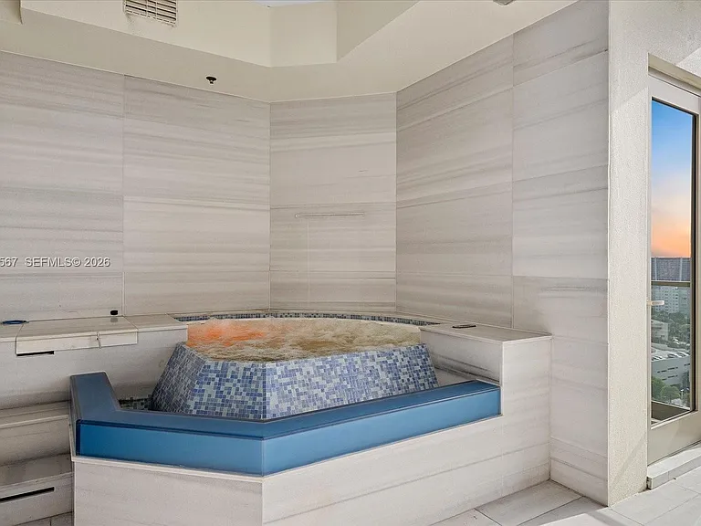 17901 Collins Ave #1506 — Photo 9