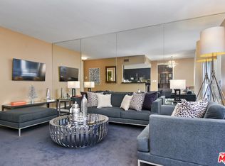 1131 Alta Loma Rd APT 422, West Hollywood, CA 90069