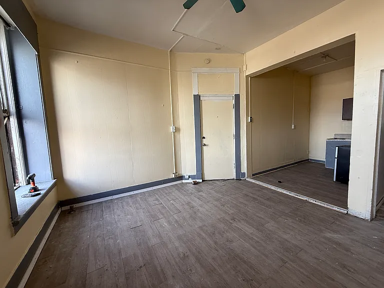 Lotus Apartments — Photo 12