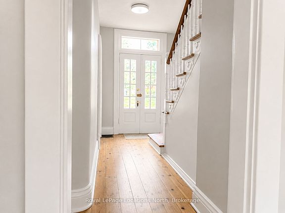 5th image of 675 Stewart St