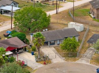 705 E 9th St, Mercedes, TX 78570