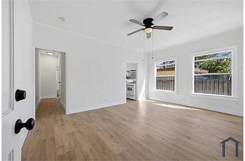 4416 Wall St #3 Photo 1