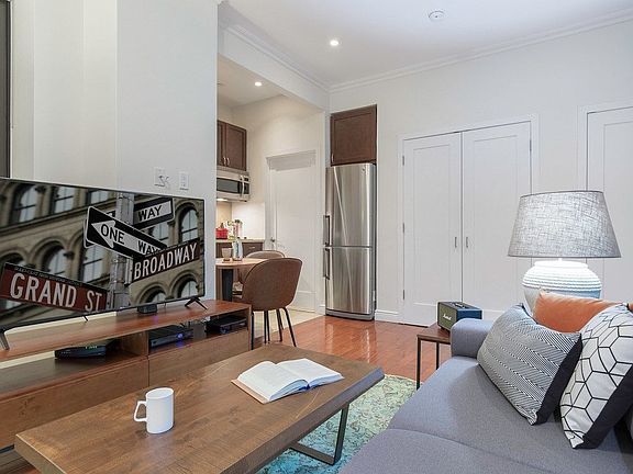 2nd image of 488 7th Ave APT 9E