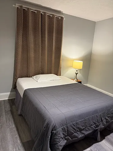 215 Sunset Ave NW Photo 1