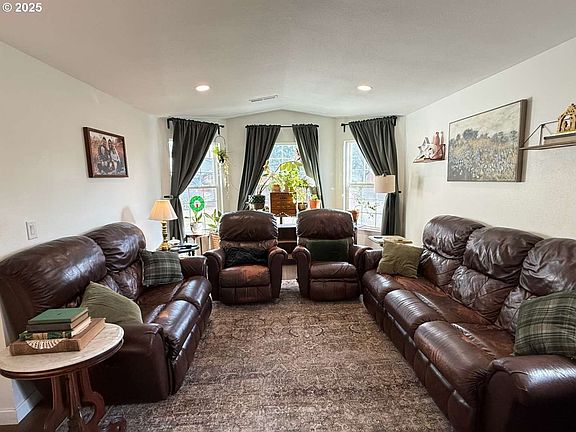 4th image of 8608 NE 139th Ave