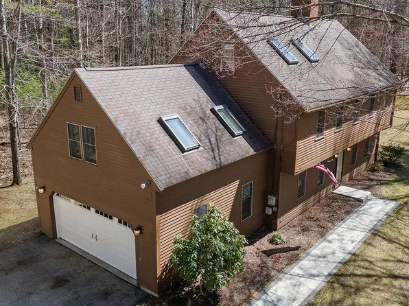 13 James Farm Road, Lee, NH 03861