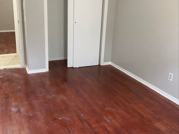 3rd image of 421 Virginia Ave Floor 1