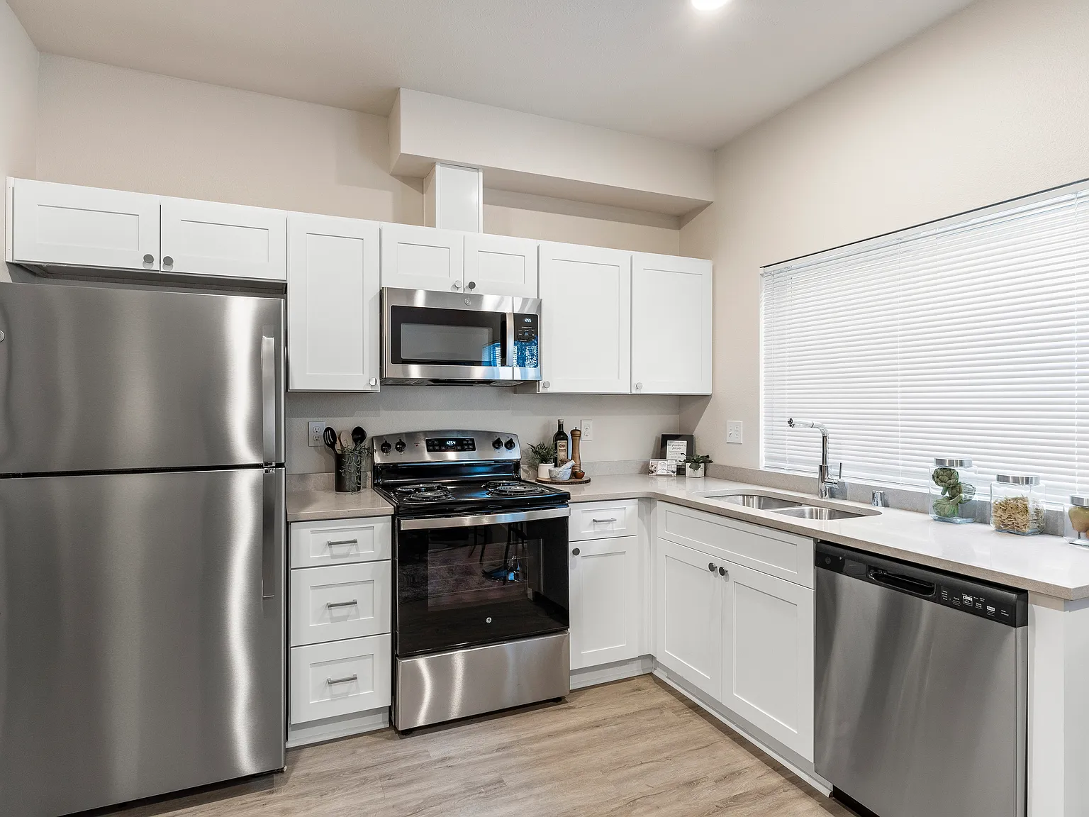 Astor Community — Photo 2